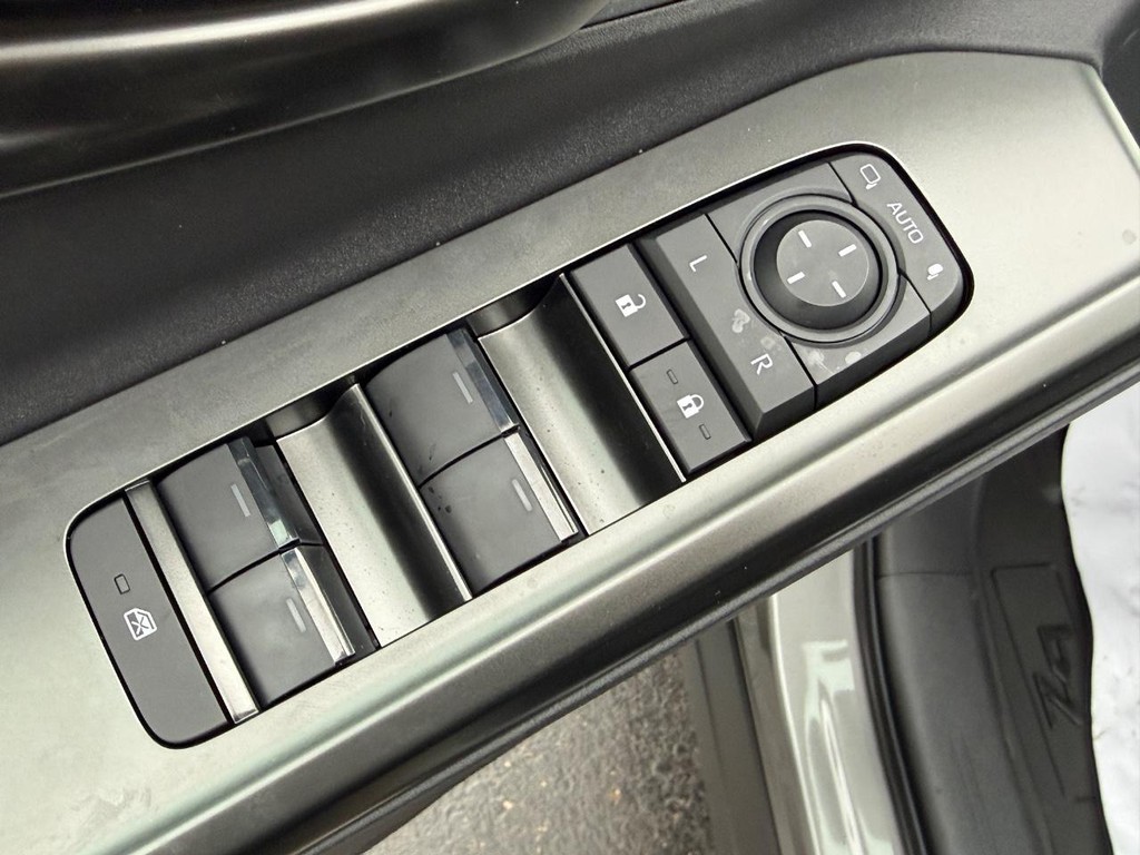 Toyota bZ Vehicle Image 9