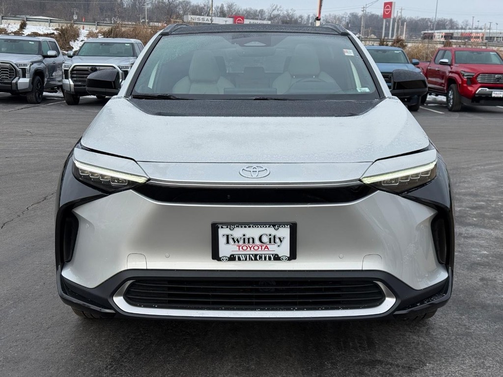 Toyota bZ4X Vehicle Image 11