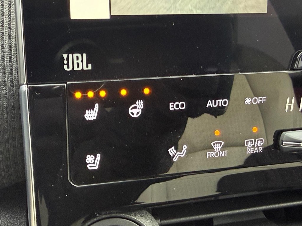 Toyota bZ4X Vehicle Image 24