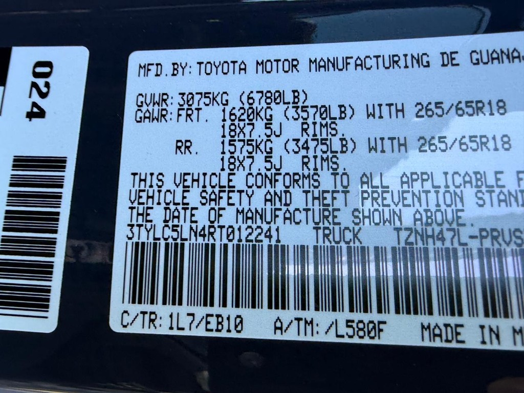 Toyota Tacoma 4WD Vehicle Image 24