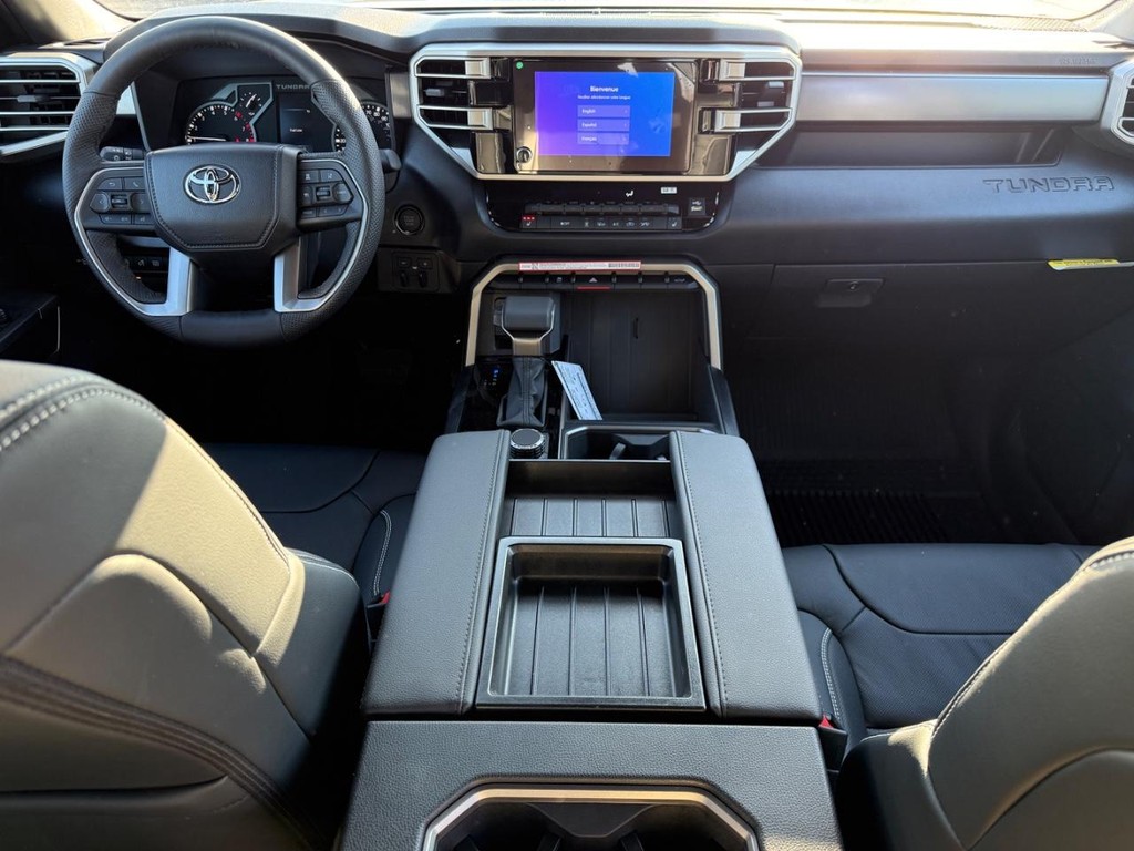 Toyota Tundra 4WD Vehicle Image 7