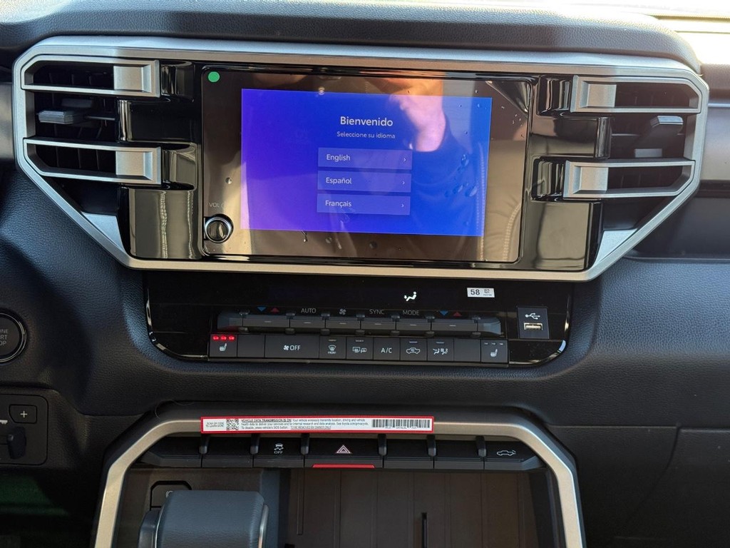 Toyota Tundra 4WD Vehicle Image 9