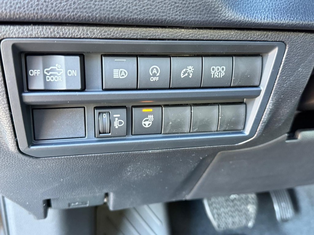 Toyota Tundra 4WD Vehicle Image 12