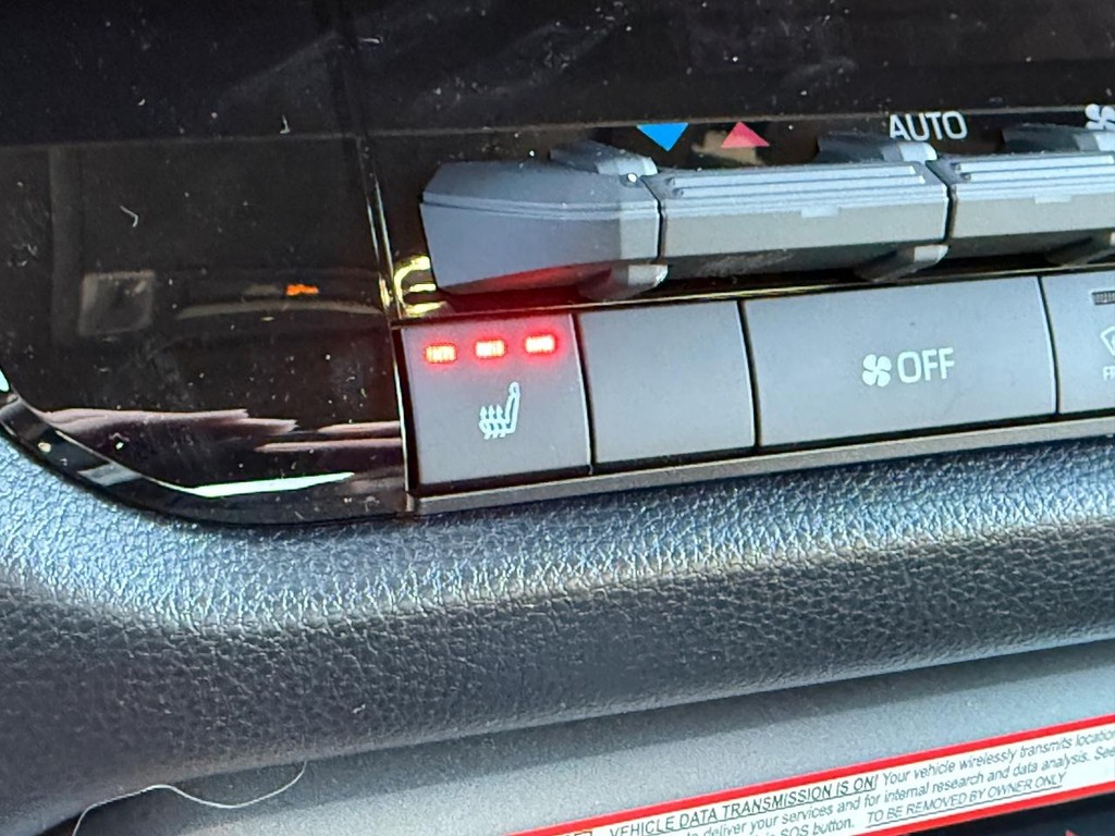 Toyota Tundra 4WD Vehicle Image 17