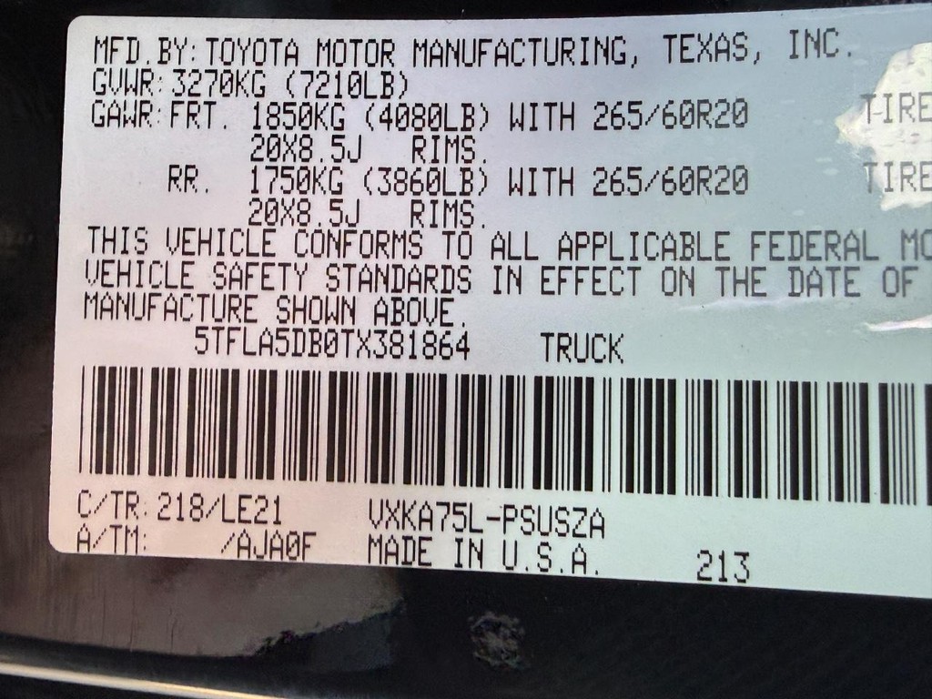 Toyota Tundra 4WD Vehicle Image 18