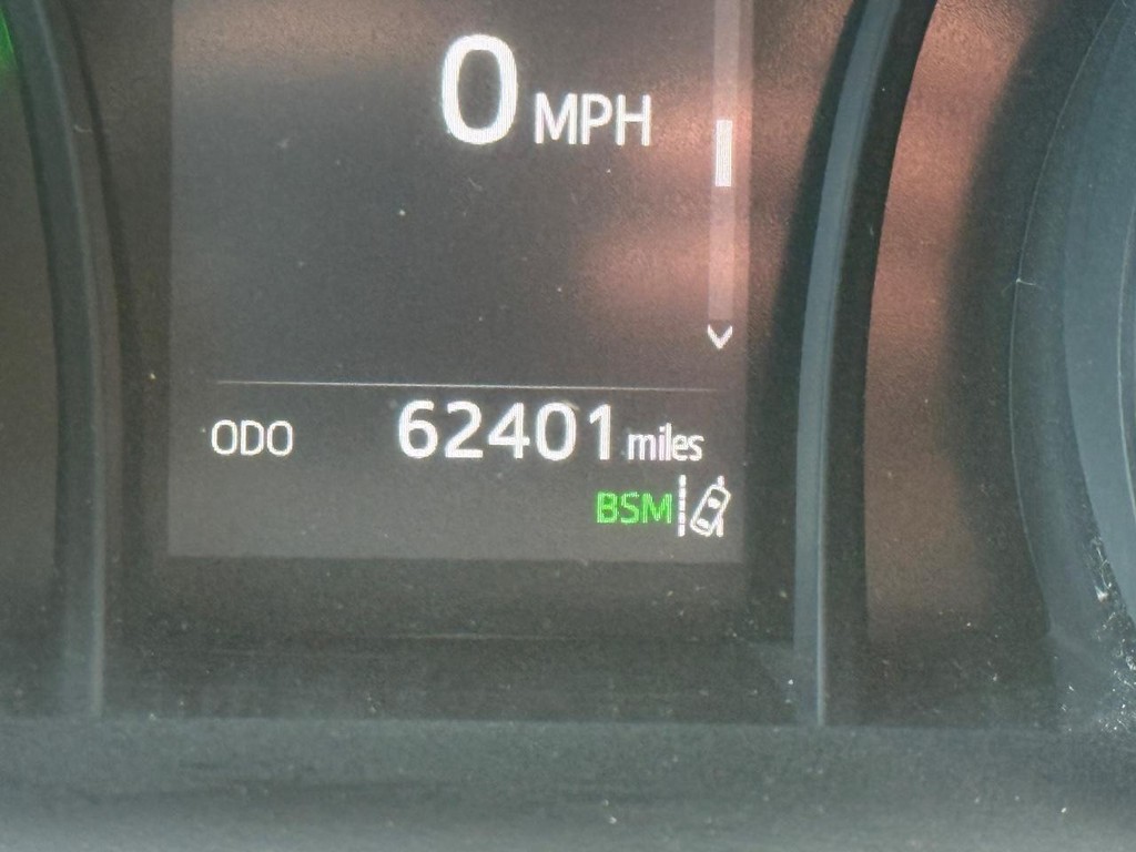 Toyota Camry Vehicle Image 20