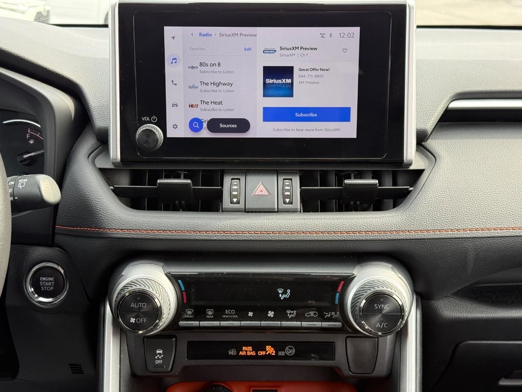 Toyota RAV4 Vehicle Image 13