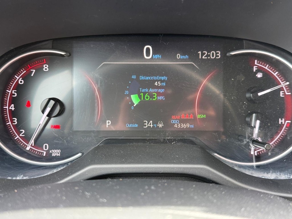 Toyota RAV4 Vehicle Image 18