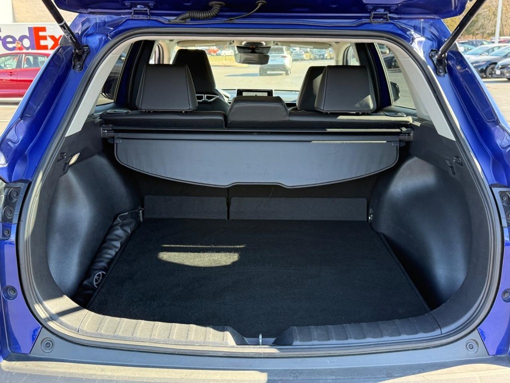 Toyota Corolla Cross Vehicle Image 4