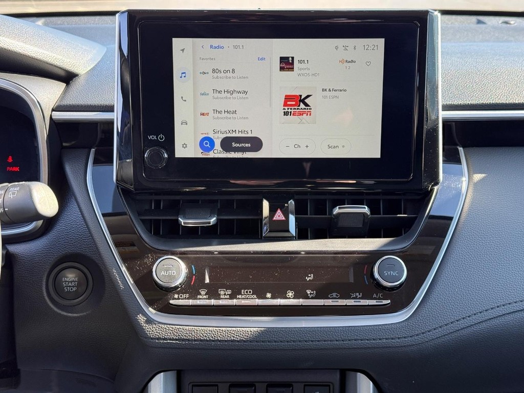 Toyota Corolla Cross Vehicle Image 14