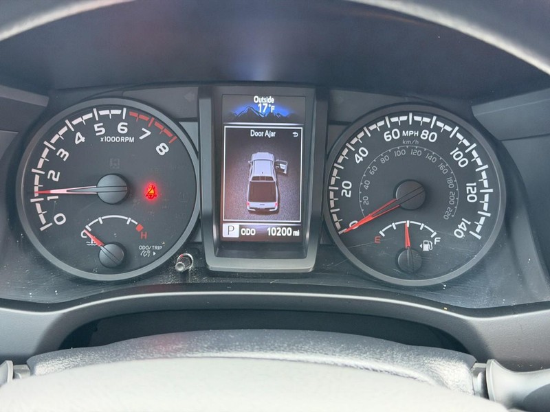 Toyota Tacoma 4WD Vehicle Image 23