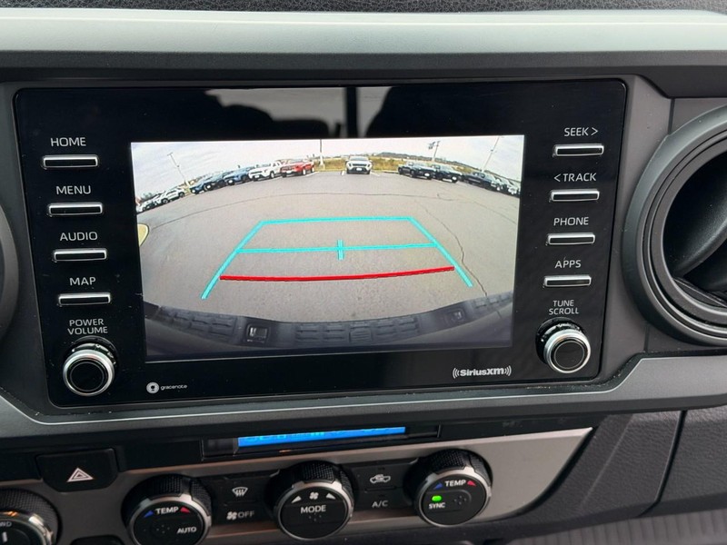 Toyota Tacoma 4WD Vehicle Image 25