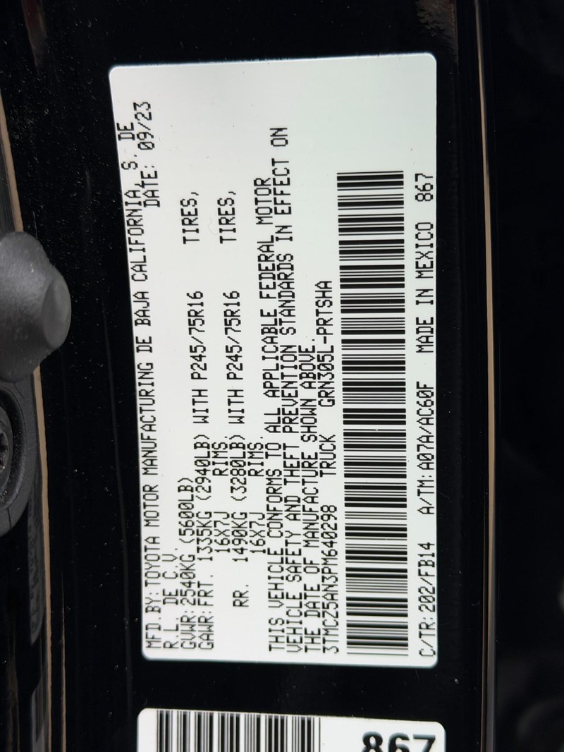 Toyota Tacoma 4WD Vehicle Image 27