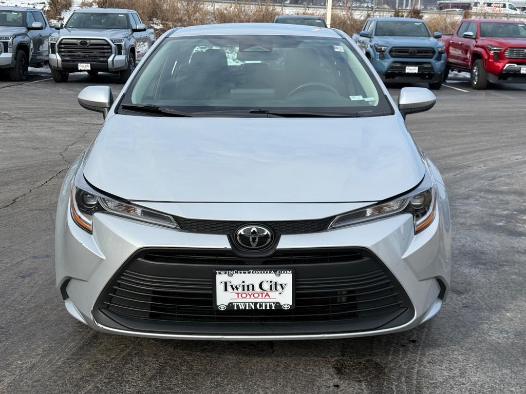 Toyota Corolla Vehicle Image 9