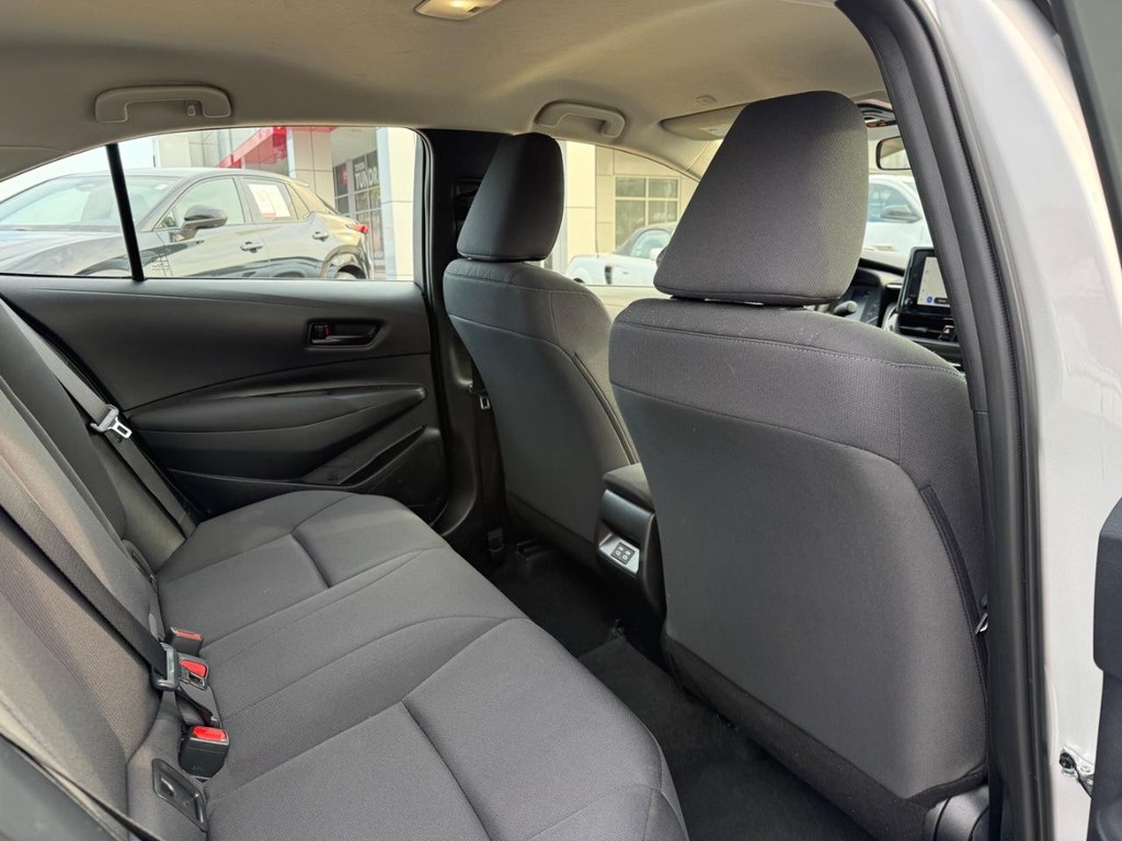 Toyota Corolla Vehicle Image 10