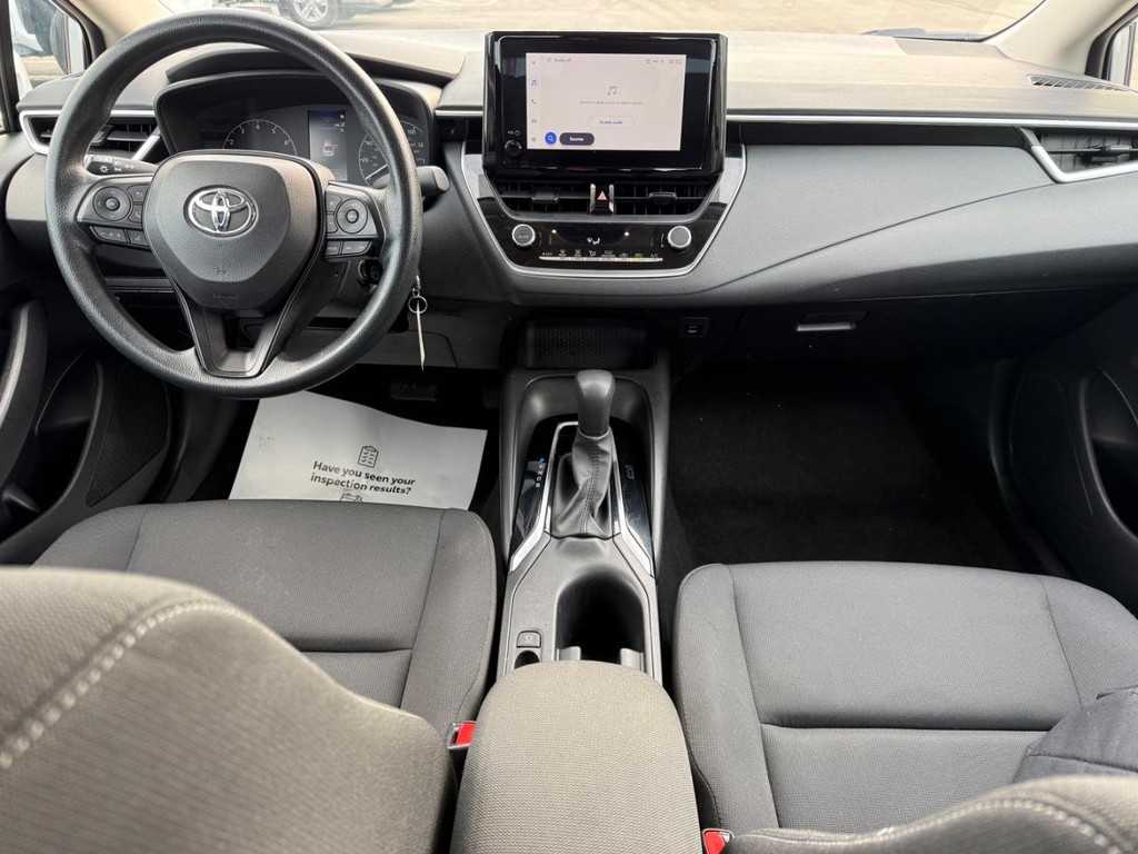 Toyota Corolla Vehicle Image 11