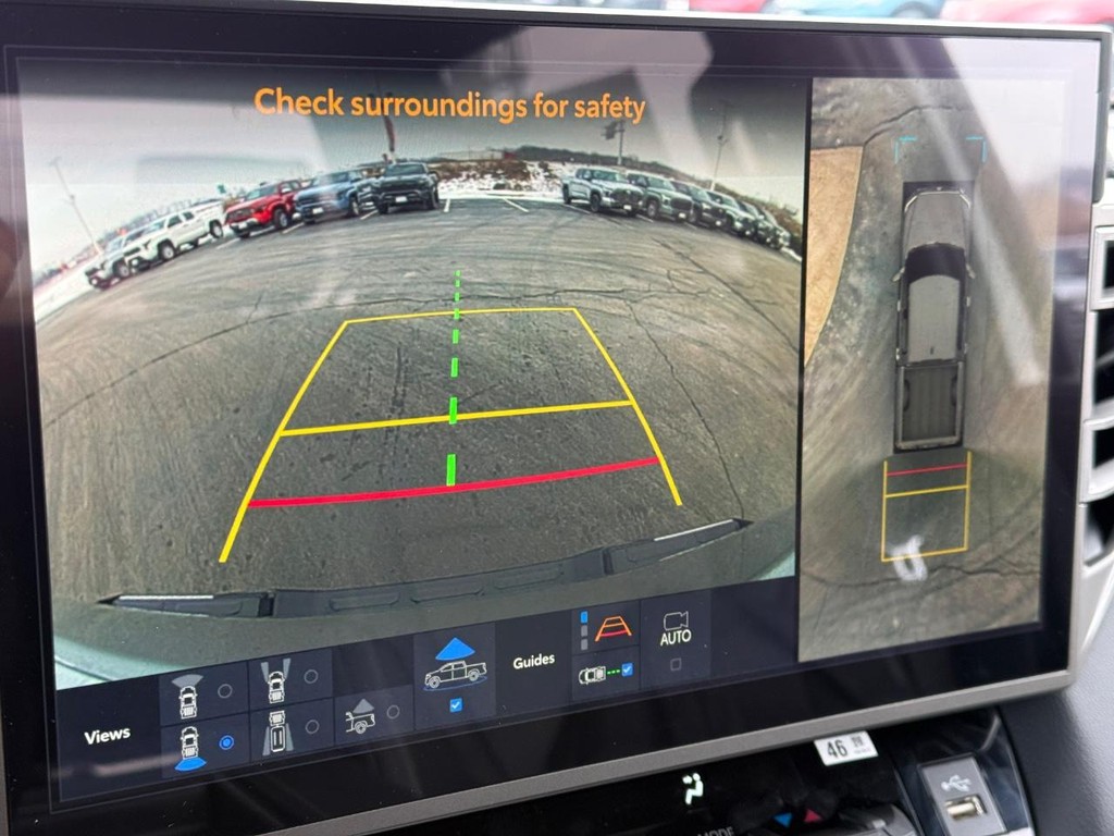 Toyota Tundra 4WD Vehicle Image 17