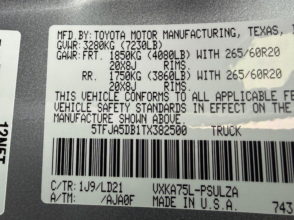 Toyota Tundra 4WD Vehicle Image 19