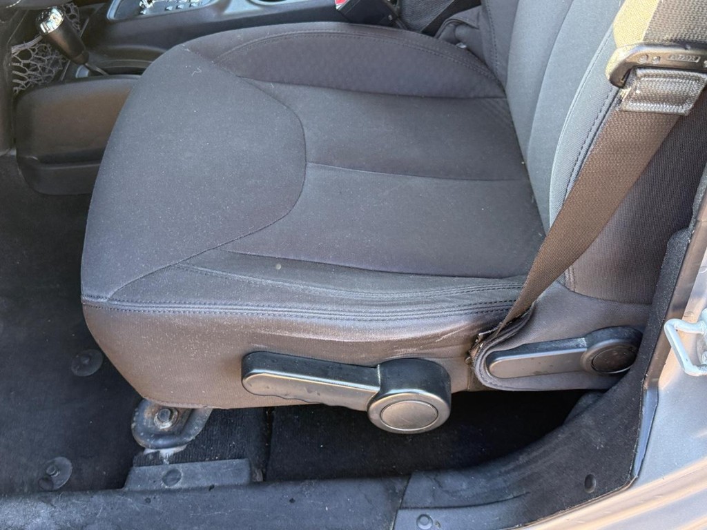 Jeep Wrangler Unlimited Vehicle Image 15