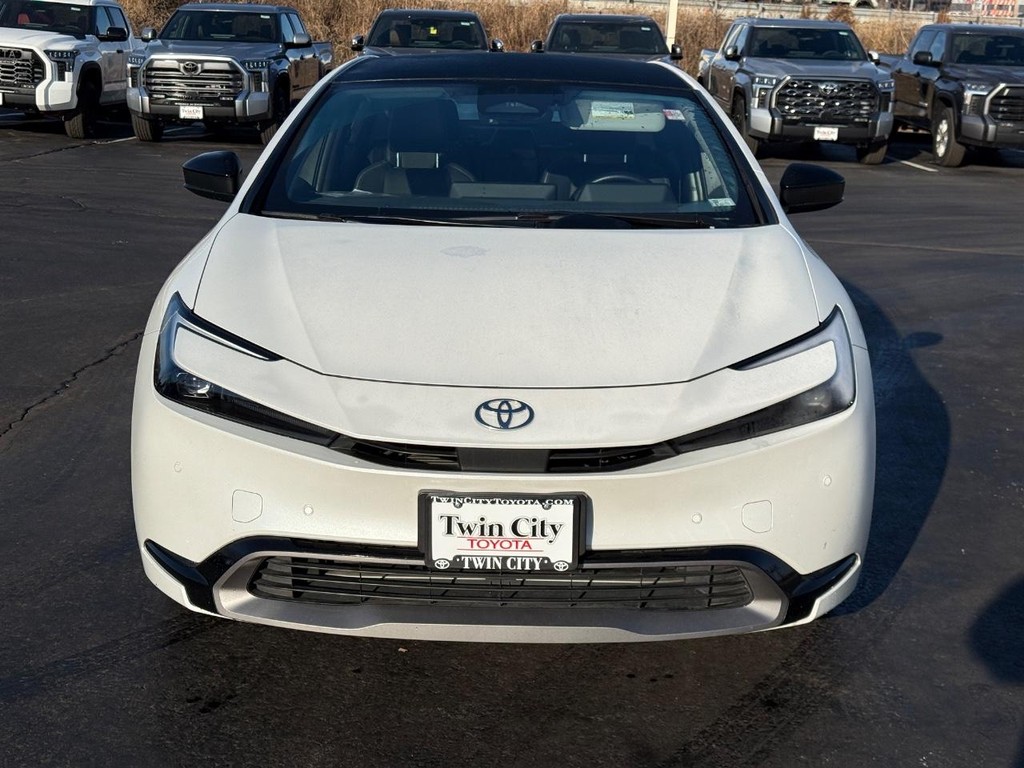 Toyota Prius Vehicle Image 9