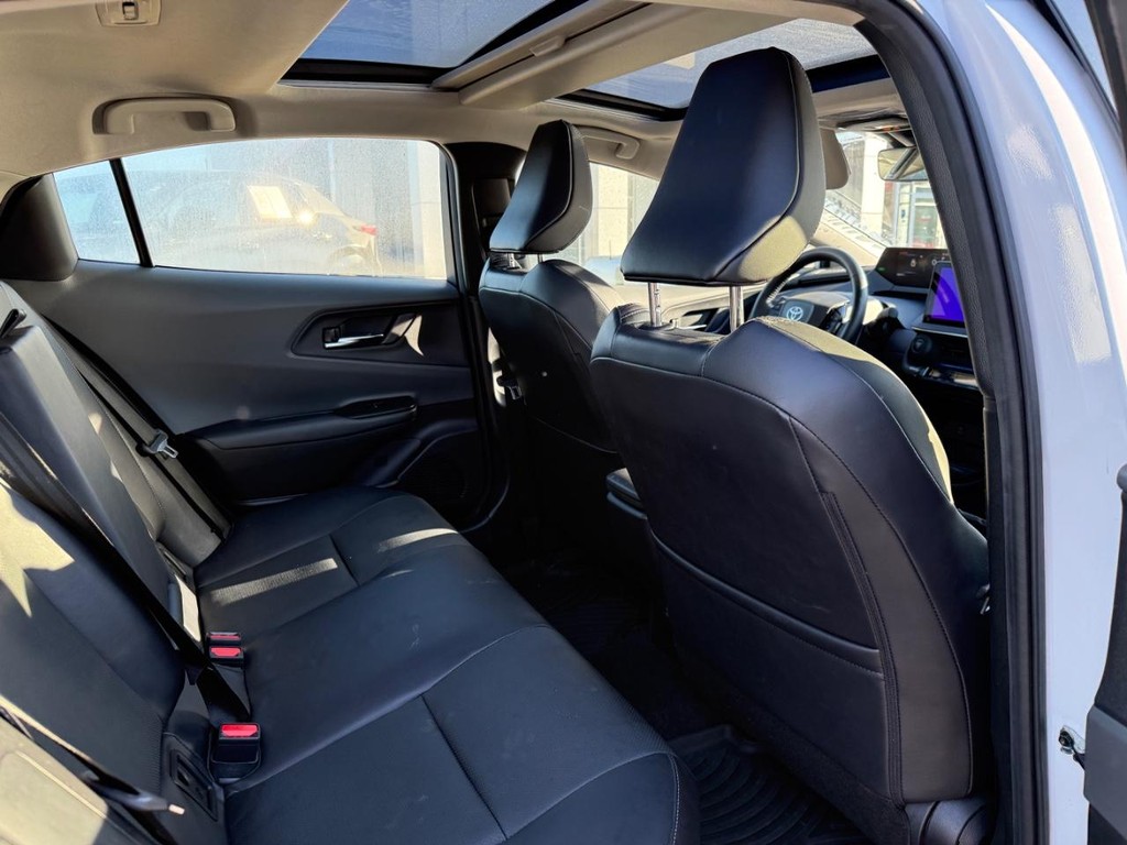 Toyota Prius Vehicle Image 10