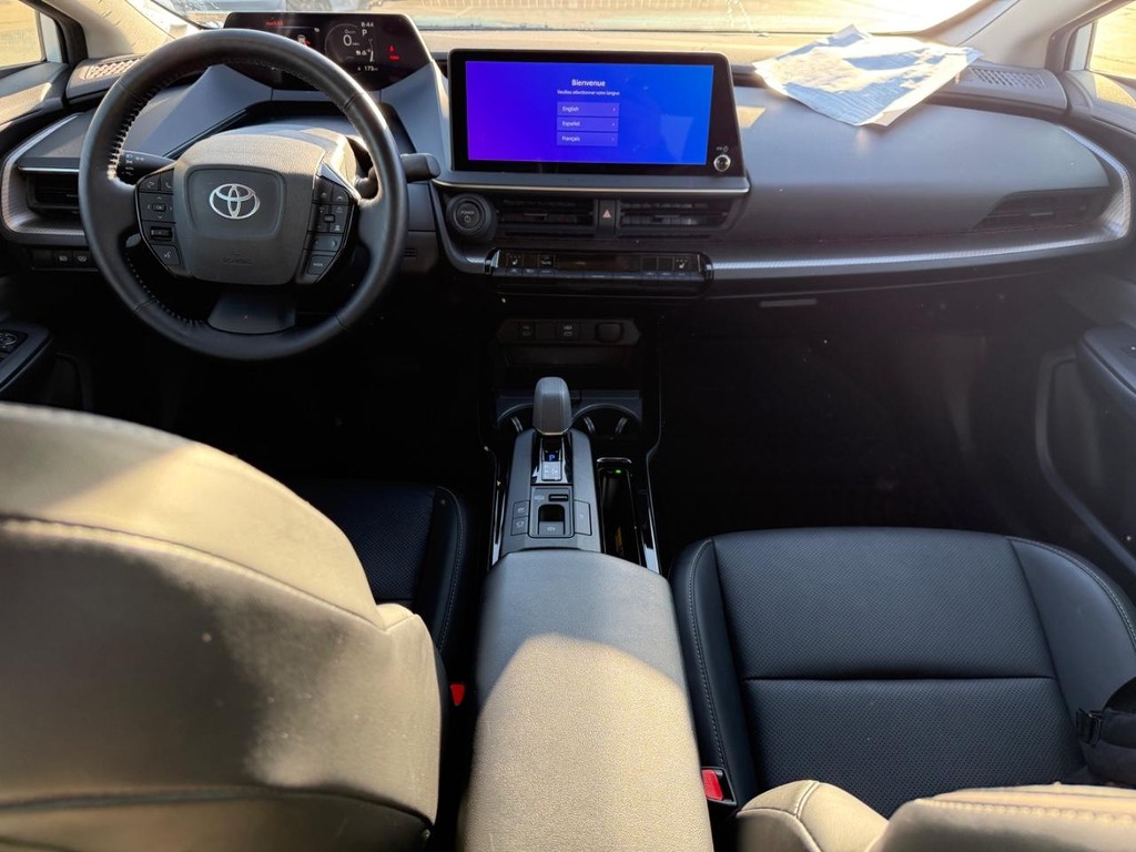 Toyota Prius Vehicle Image 11