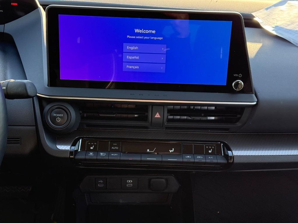 Toyota Prius Vehicle Image 13