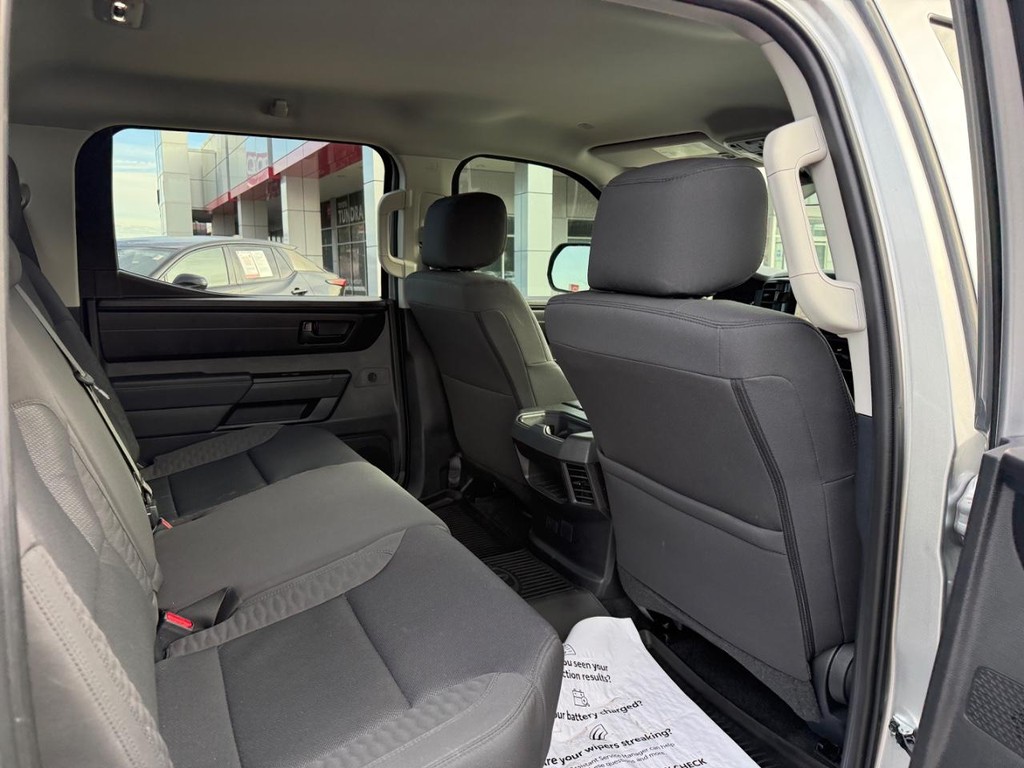 Toyota Tundra 4WD Vehicle Image 10