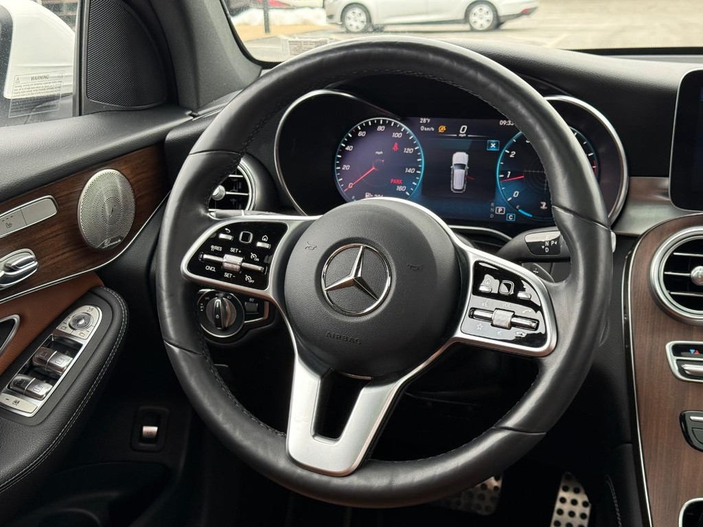 Mercedes-Benz GLC Vehicle Image 13