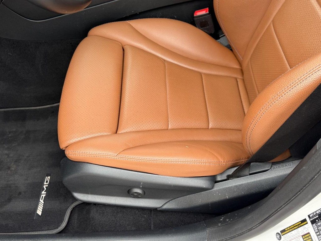 Mercedes-Benz GLC Vehicle Image 17