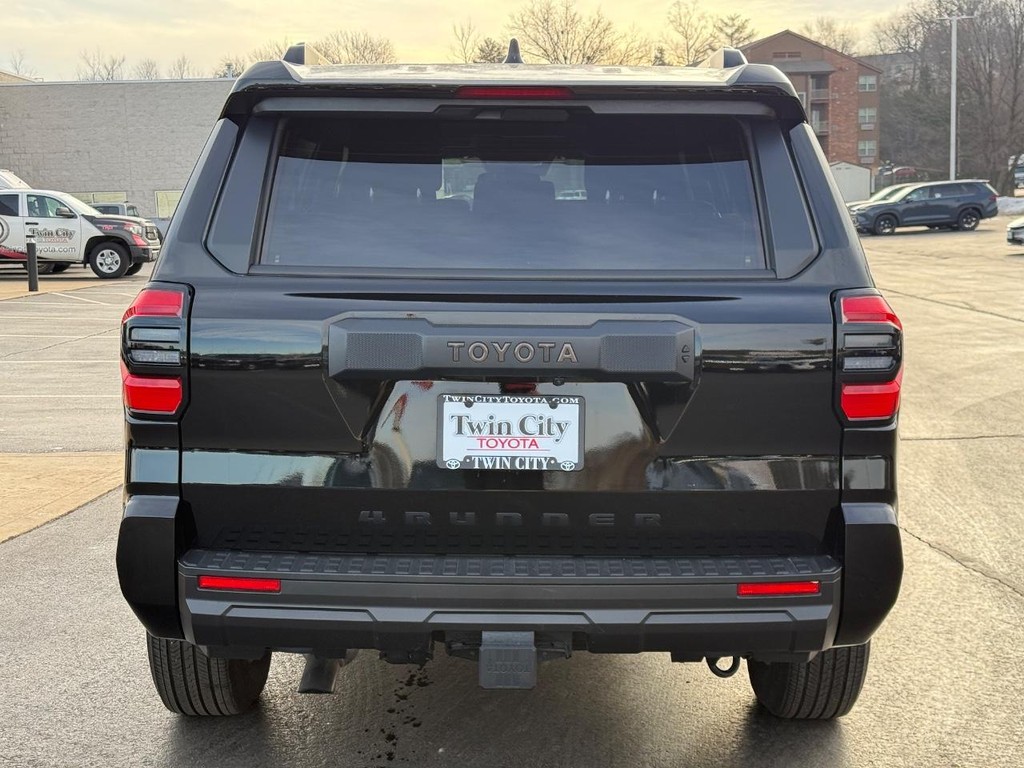 Toyota 4Runner Vehicle Image 5