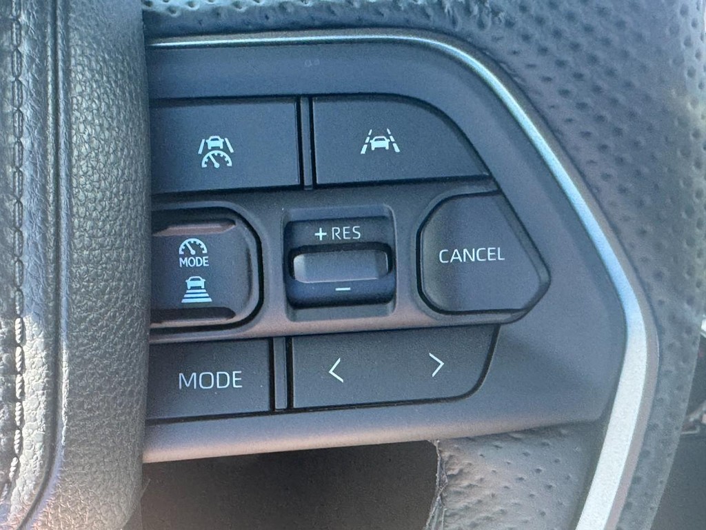 Toyota Tacoma 4WD Vehicle Image 15