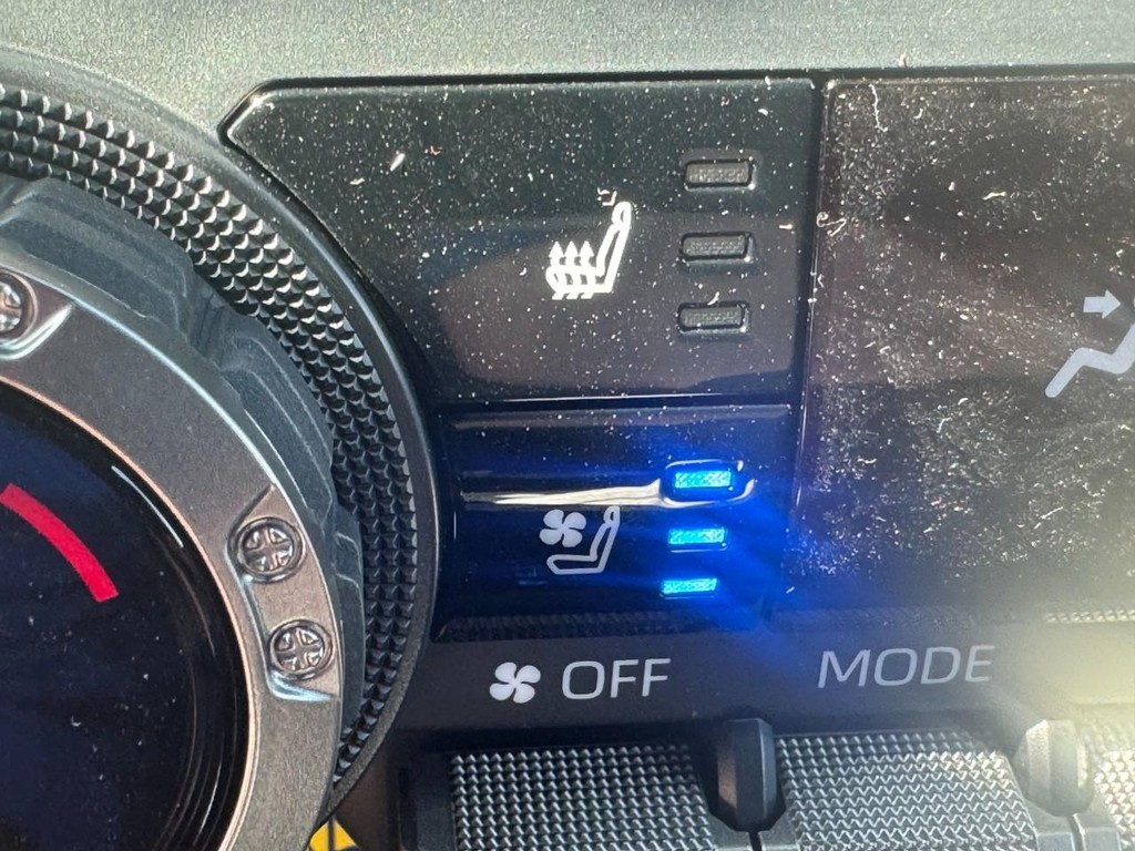 Toyota Tacoma 4WD Vehicle Image 17
