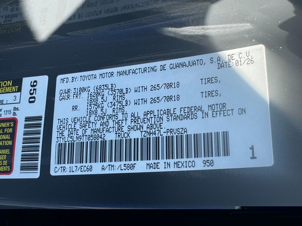 Toyota Tacoma 4WD Vehicle Image 19