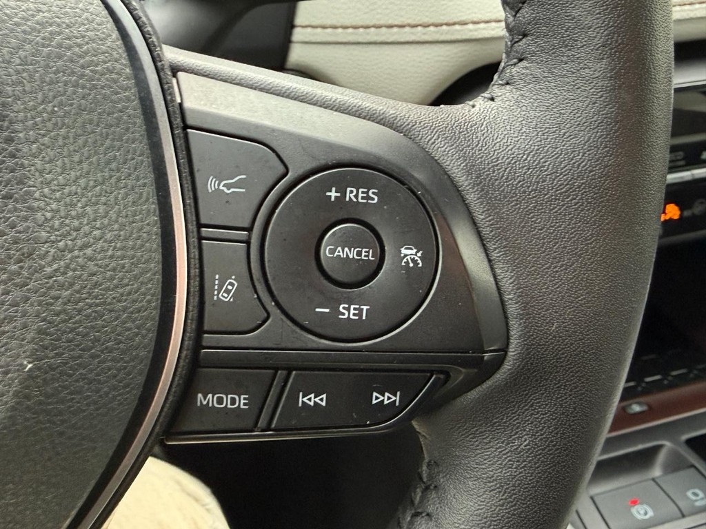 Toyota RAV4 Vehicle Image 20