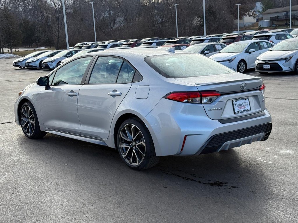 Toyota Corolla Vehicle Image 7