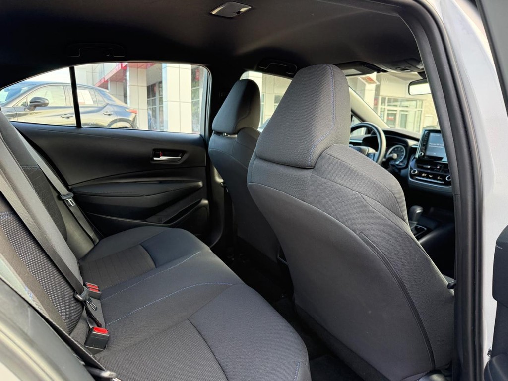 Toyota Corolla Vehicle Image 11