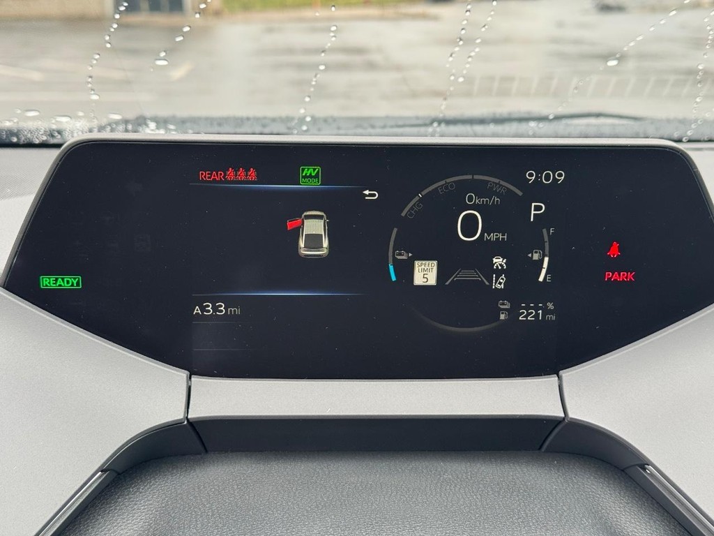 Toyota Prius Plug-In Hybrid Vehicle Image 14