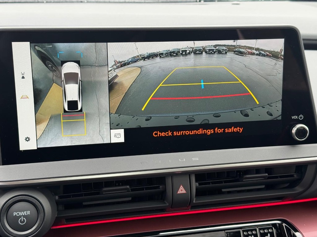 Toyota Prius Plug-In Hybrid Vehicle Image 17