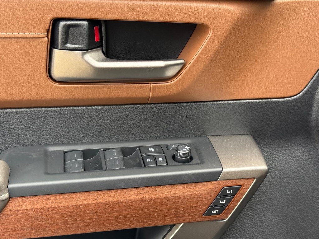 Toyota Tundra 4WD Vehicle Image 20