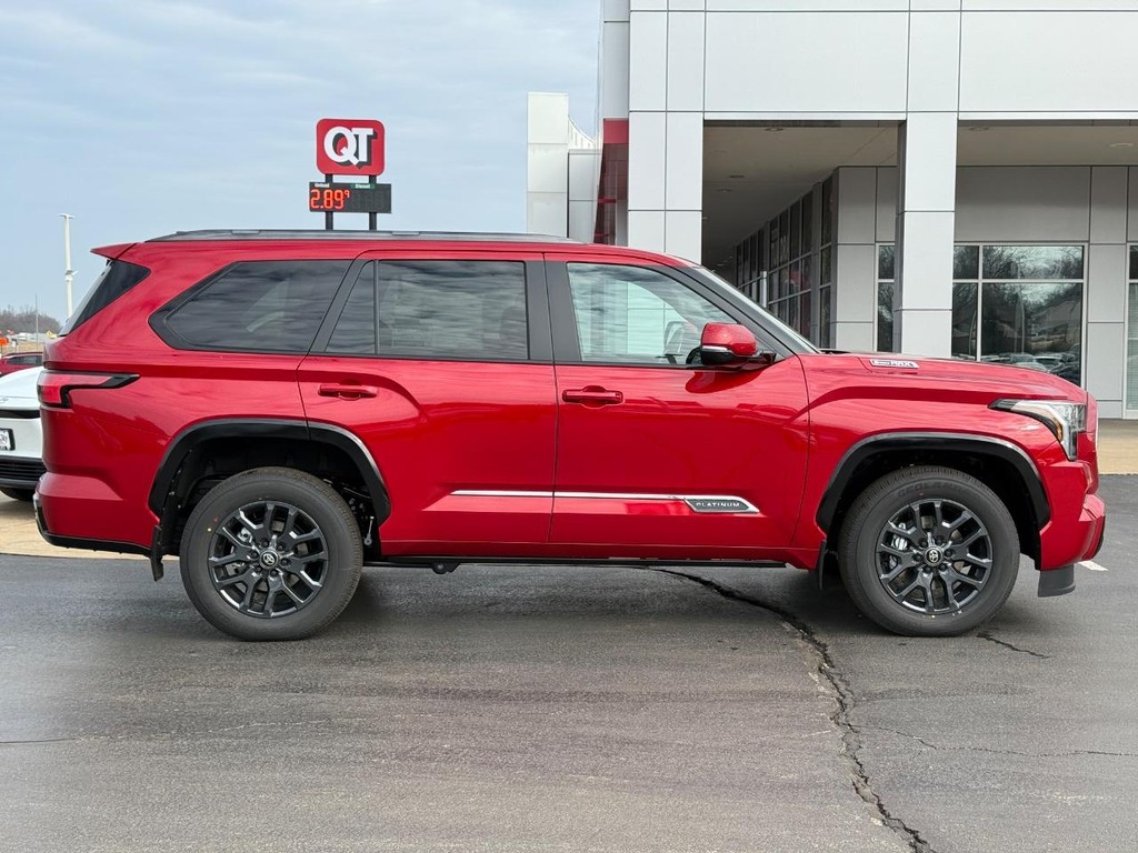 Toyota Sequoia Vehicle Image 2