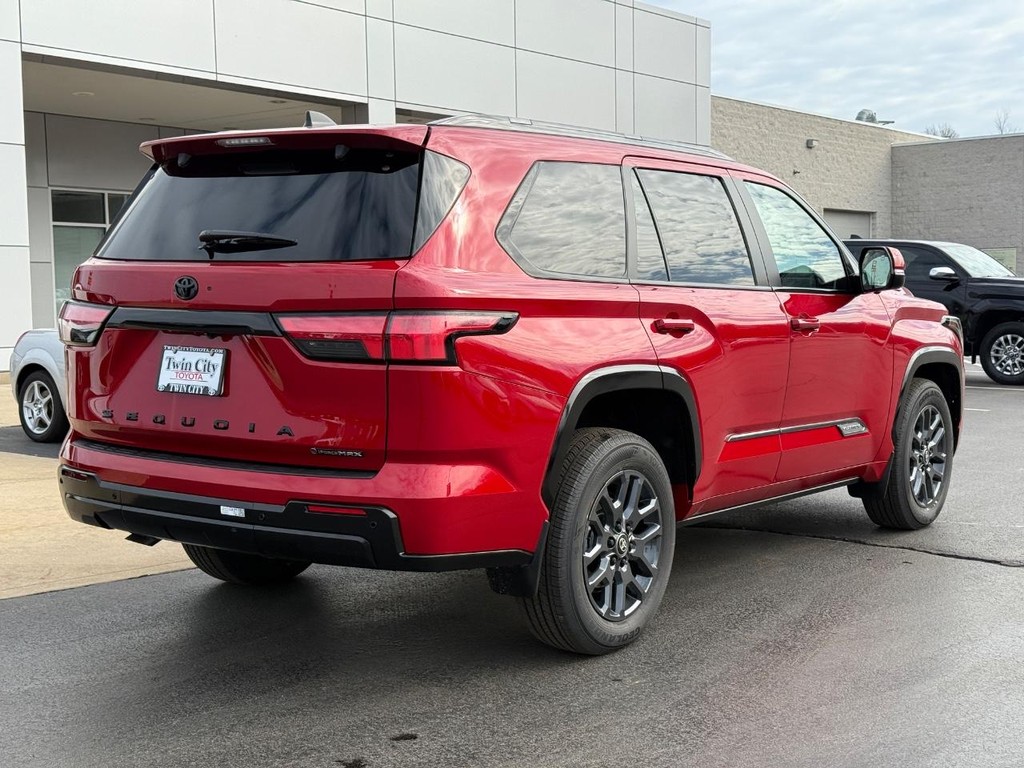Toyota Sequoia Vehicle Image 3