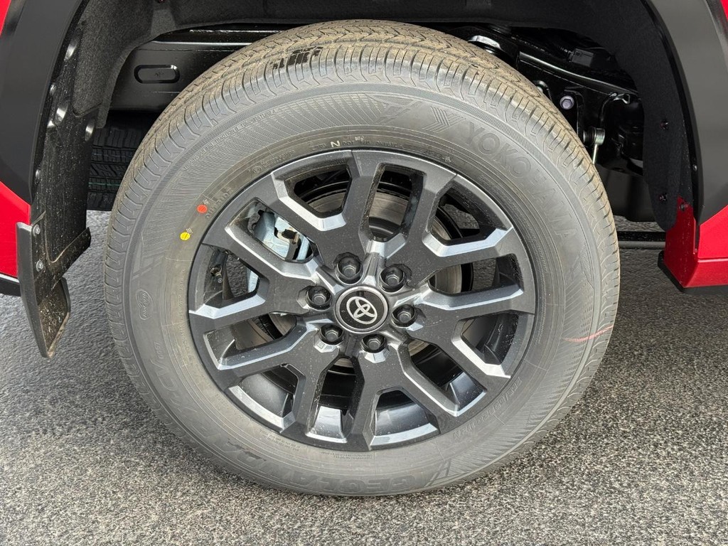 Toyota Sequoia Vehicle Image 4