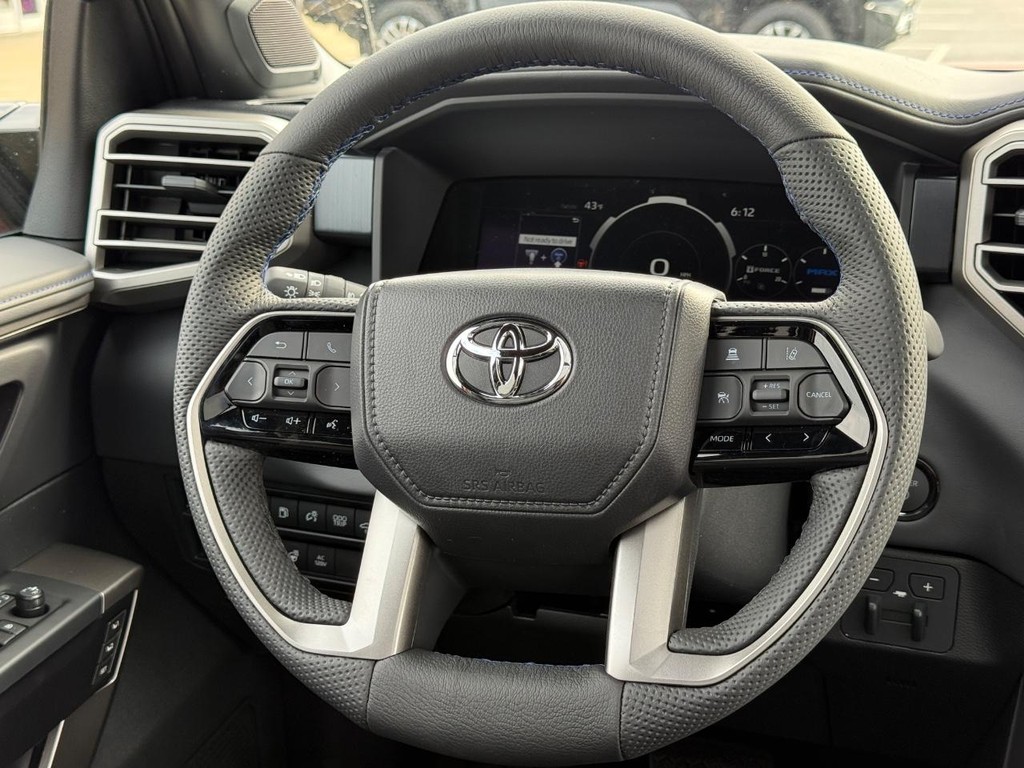 Toyota Sequoia Vehicle Image 10