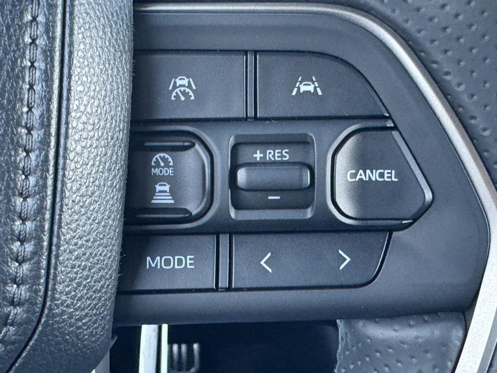 Toyota 4Runner Vehicle Image 14