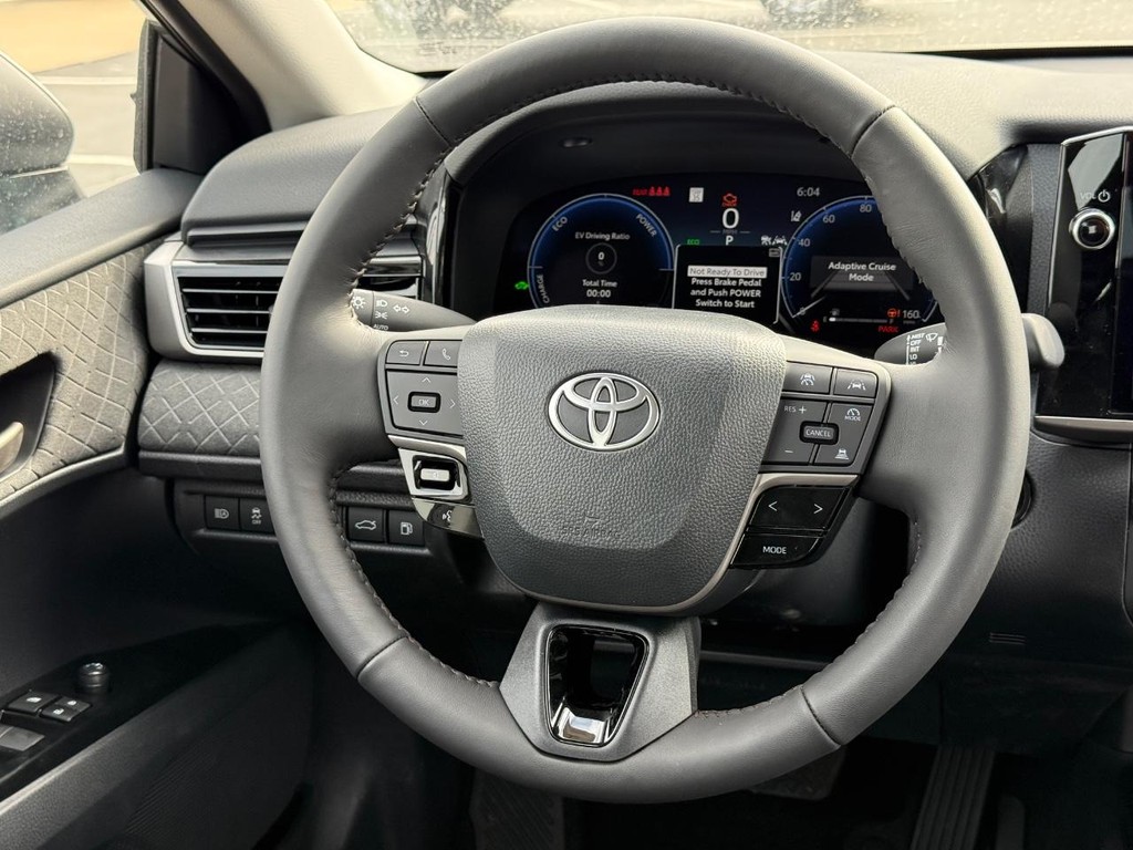 Toyota Camry Vehicle Image 7