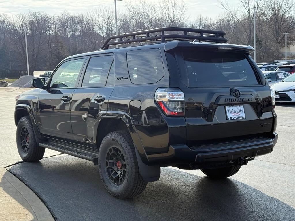 Toyota 4Runner Vehicle Image 5