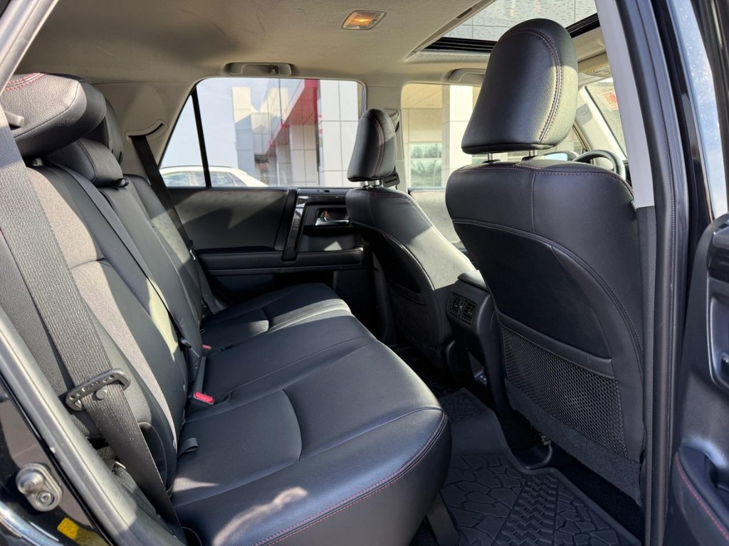 Toyota 4Runner Vehicle Image 10