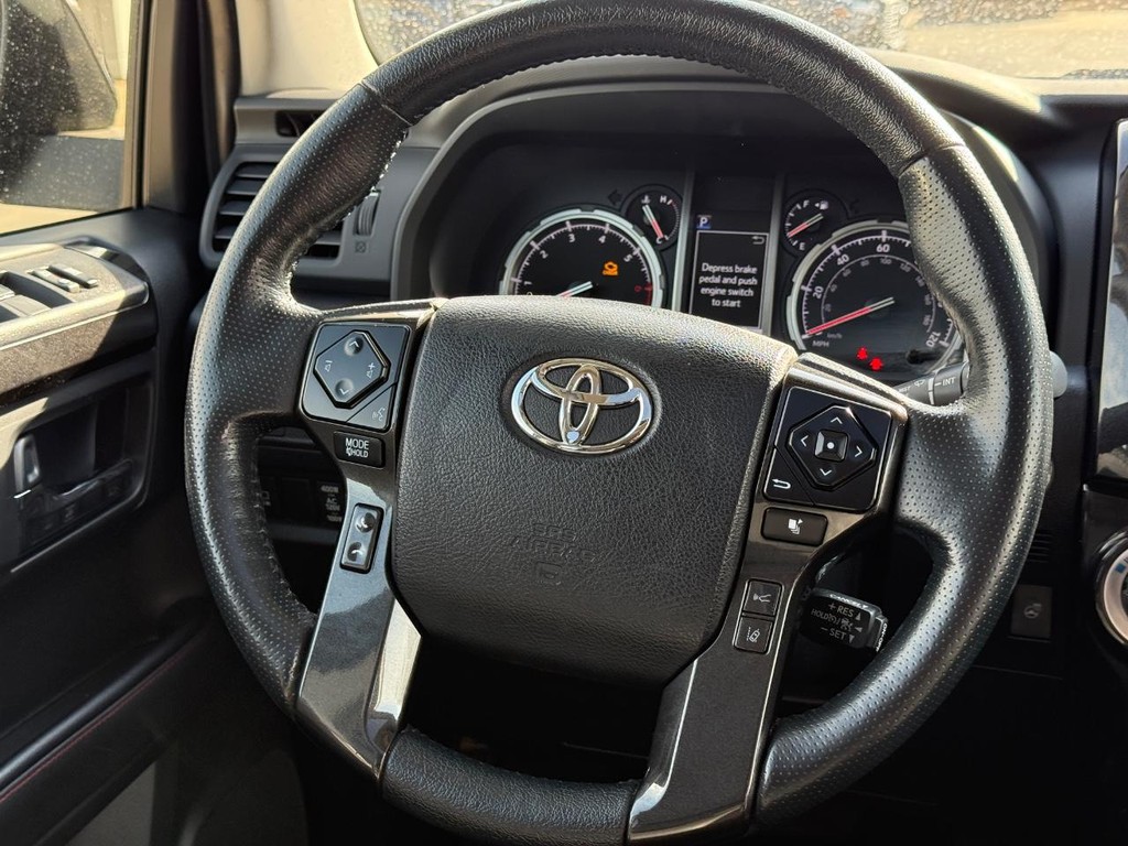 Toyota 4Runner Vehicle Image 13