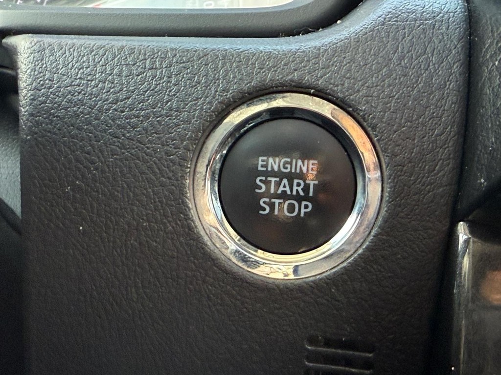 Toyota 4Runner Vehicle Image 16